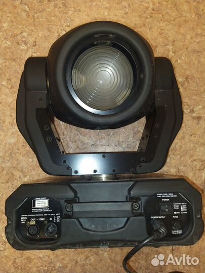 Cветовой прибор robe 250 xt