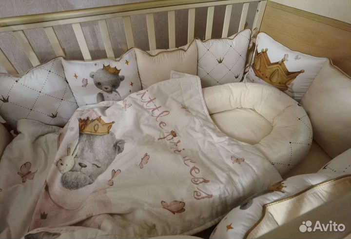 Комплект в детскую кроватку 32 в 1
