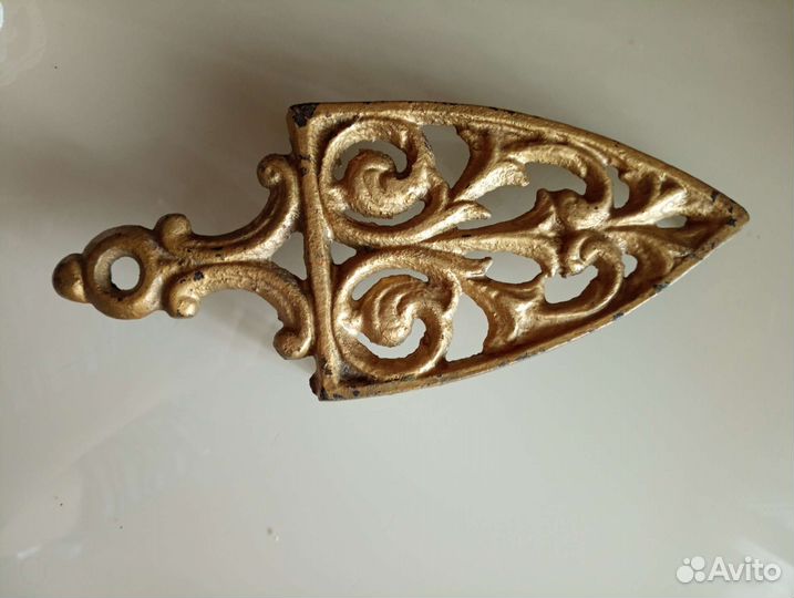 Подставка под утюг