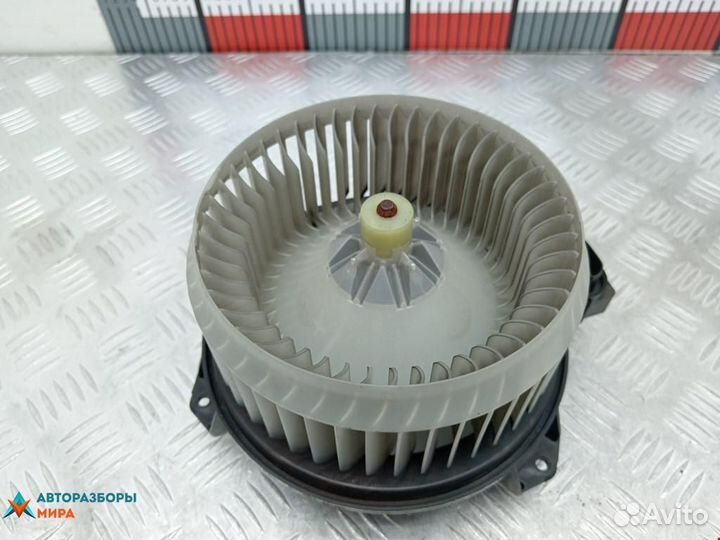 Моторчик печки Jeep Liberty 2 2007 05191743AB