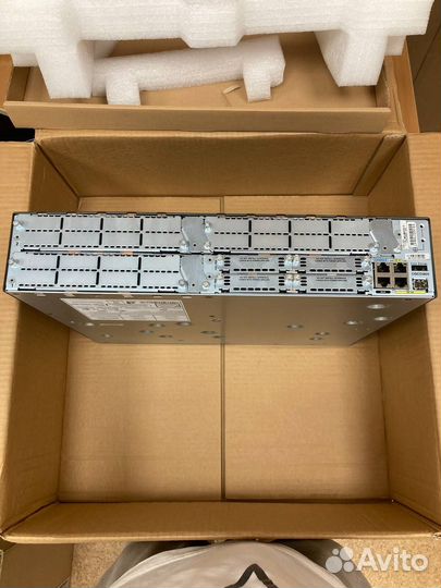 Маршрутизатор Cisco 3825