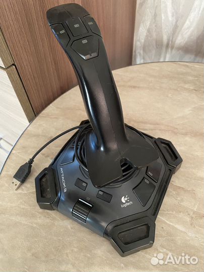 Джойстик logitech Attack3
