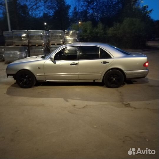 Mercedes-Benz E-класс 3.2 AT, 1996, 305 000 км