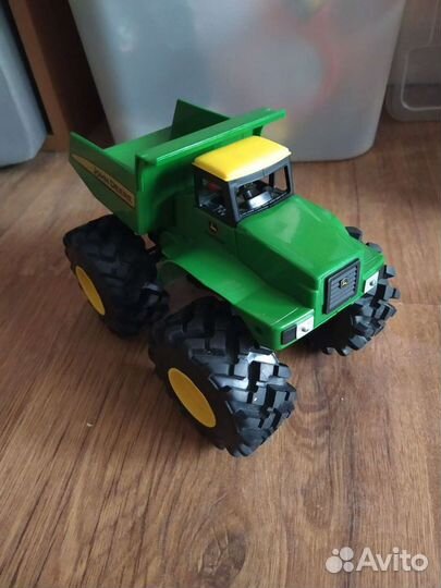 Самосвал внедорожник John Deere