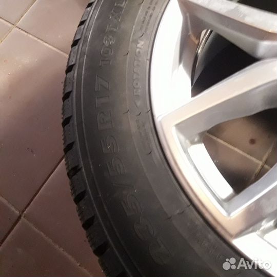 Nokian Tyres Nordman 7 235/55 R17 103