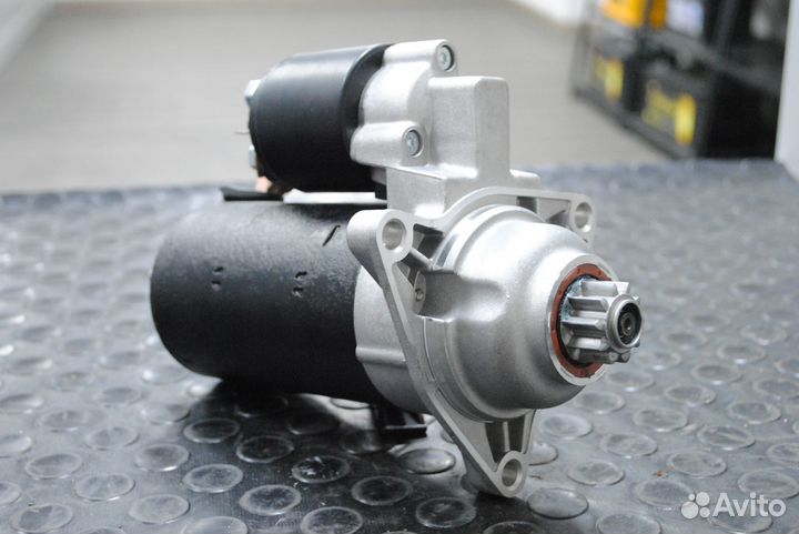 Стартер Volkswagen Transporter T4 1.9 TDi, 2.4 TDi