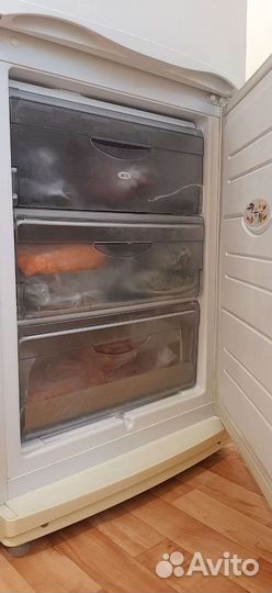 Холодильник бу atlant хм4012-001