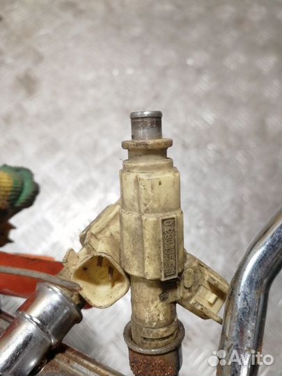 Форсунка двигателя Mazda Mpv LW лв