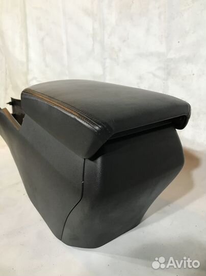 Подлокотник Acura TSX