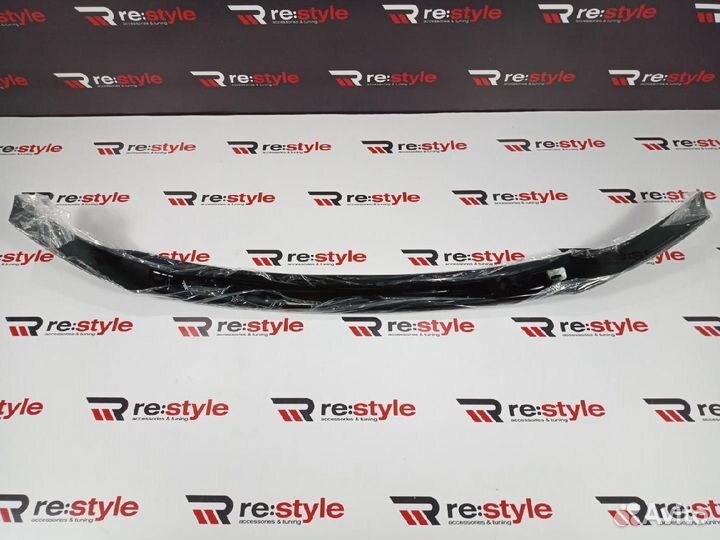 Дефлектор капота Toyota Land Cruiser 200