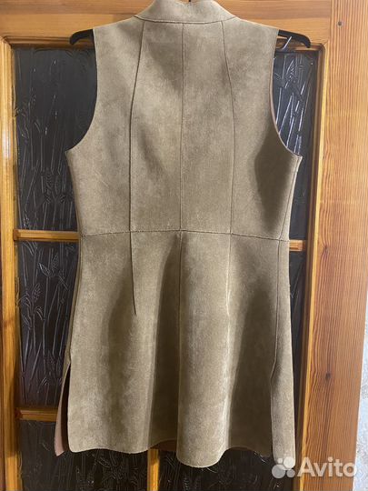 Жилетка женская из натуральной замши