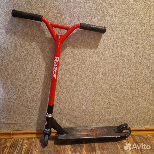 Трюковой самокат