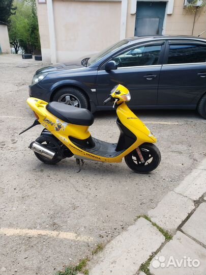 Продам мопед Honda Dio ZX - 35
