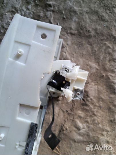 Крепление Центральной консоли Audi A6 C6