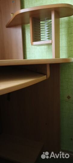 Письменный, компьютерный стол