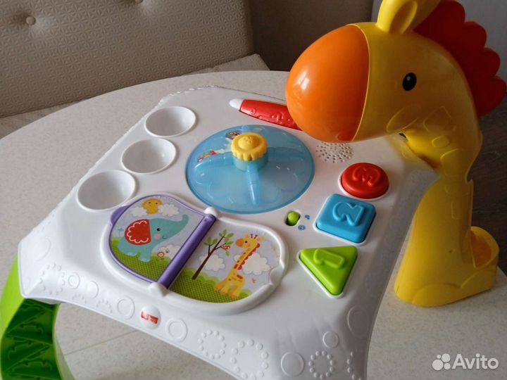 Развивающий столик fisher price