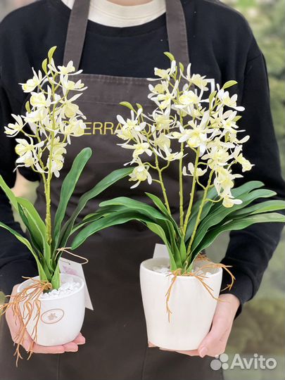 Интерьерная композиция искусственные цветы