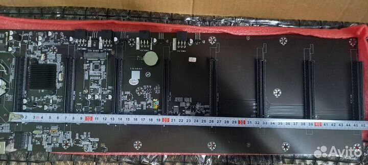Для майнинга. 8 видеокарт. Новая