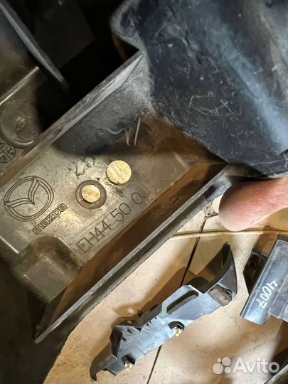 Кронштейн бампера центральный Mazda CX-7