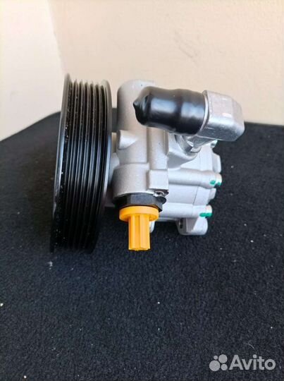 Насос гидроусилителя на Mercedes