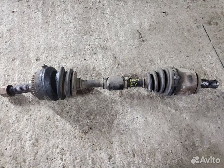 Вал приводной передний левый Nissan Primera P11