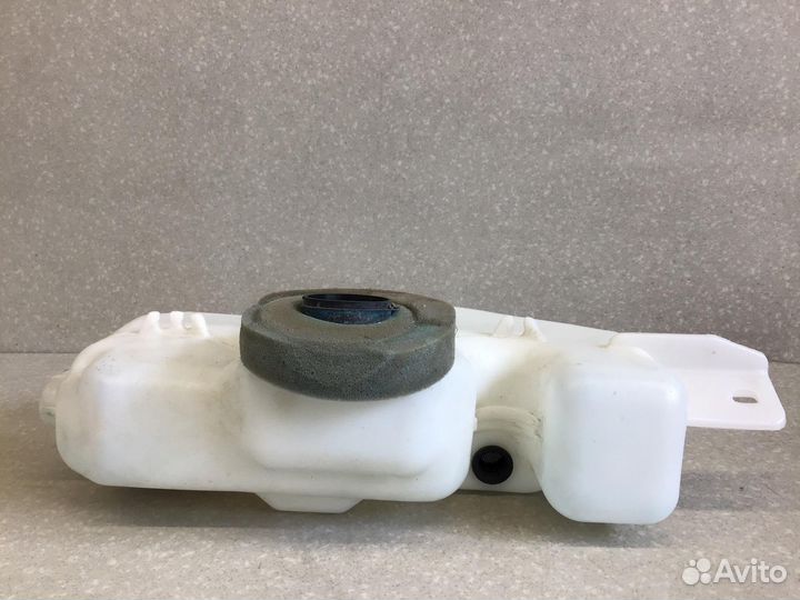 Бачок омывателя лобового стекла VAZ LADA Vesta 201