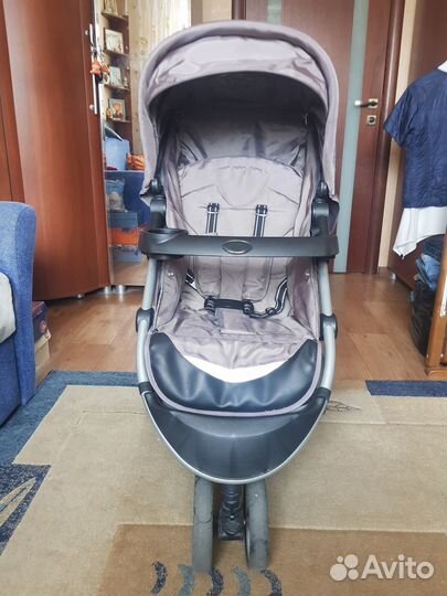 Детская прогулочная коляска