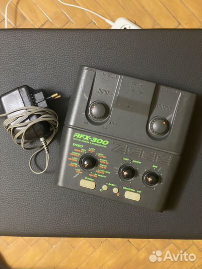 Гитарный процессор zoom RFX 300 Япония