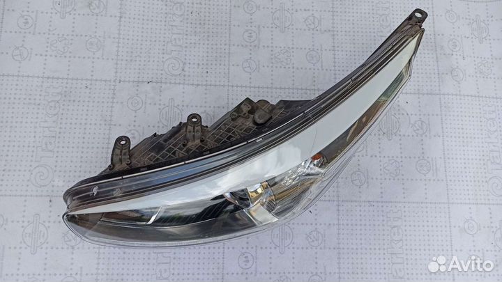 Фара ксенон левая Kia ceed 2