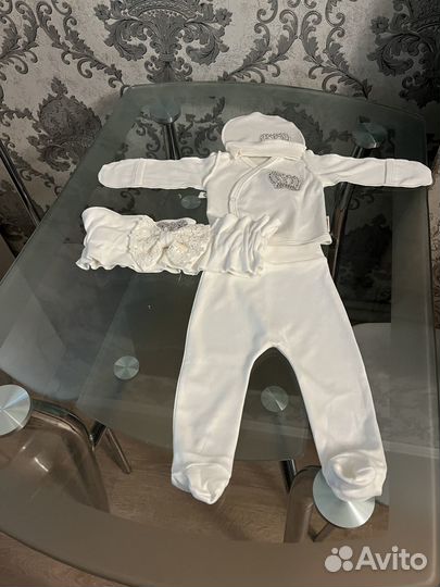 Комплект на выписку для девочки лето