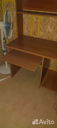 Компьютерный стол