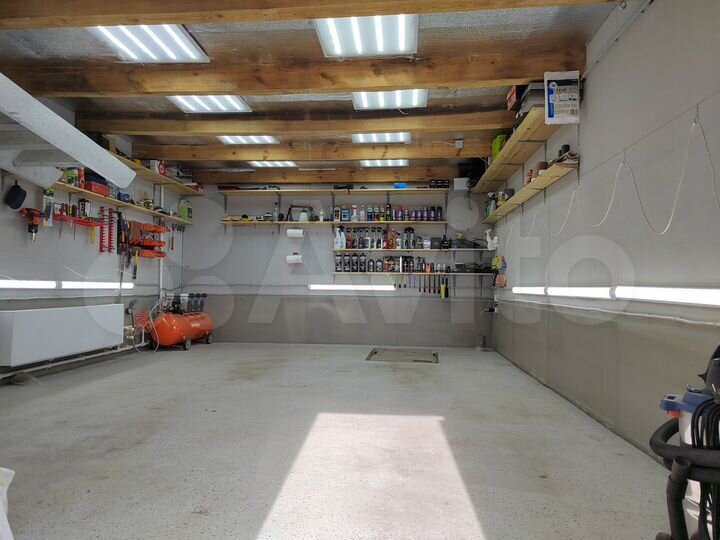 Гараж, > 30 м²