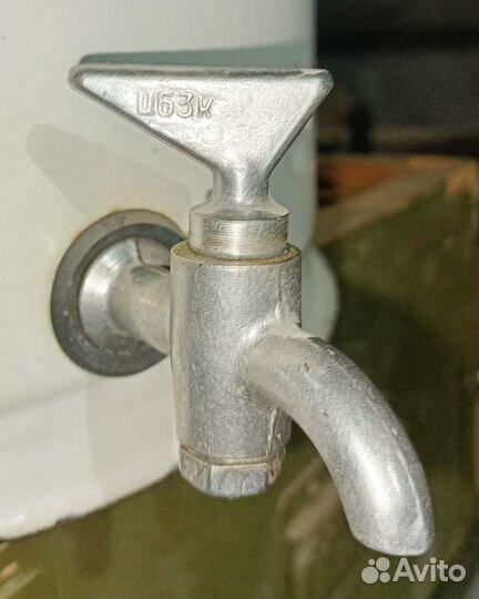 Бак эмалированный с краном для воды 20 и 25 литров