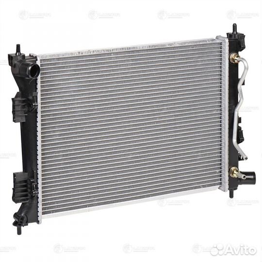 Радиатор охлаждения Hyundai Solaris 1 рестайлинг