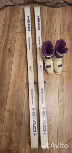 Горные лыжи и ботинки