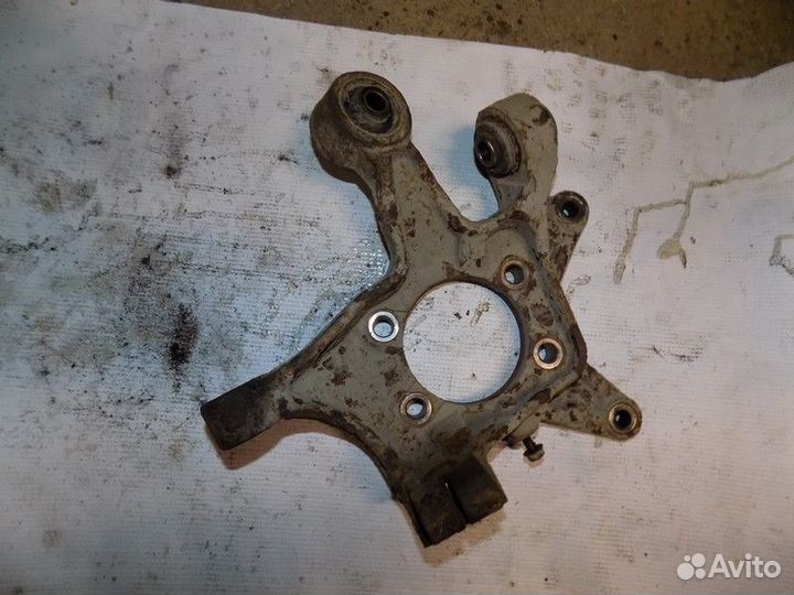 Кулак поворотный задний левый Impreza (G12) 2007-2