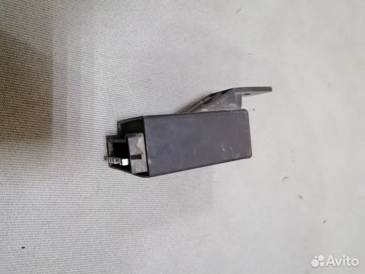 Реле центрального замка 96216279 универсальное