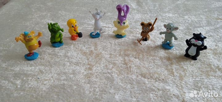 Игрушки из киндера пакетом