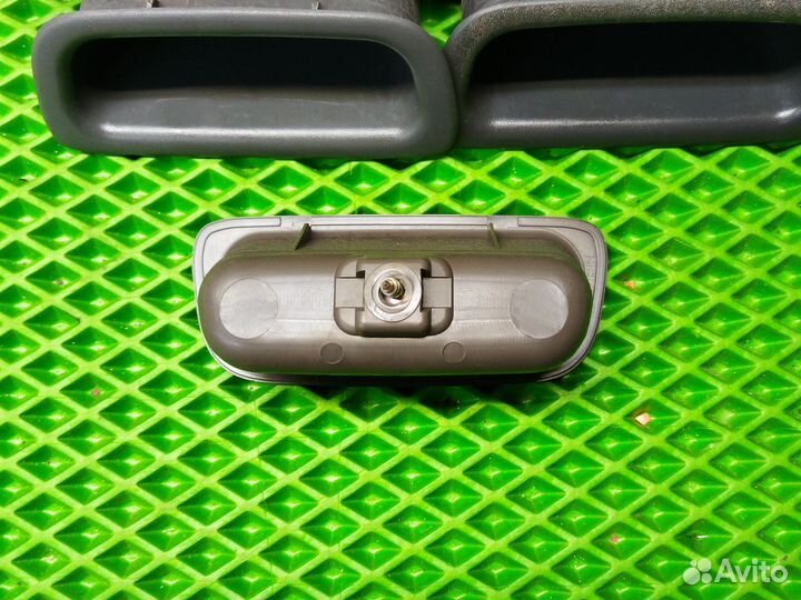 Ручка двери внутренняя Mitsubishi Galant 8