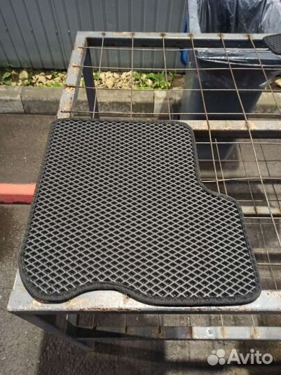 Автомобильные коврики evo (sandero 2, logan 2)