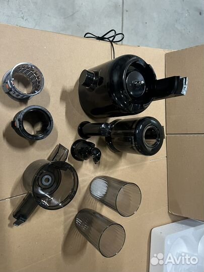 Кухонный комбайн User Manual