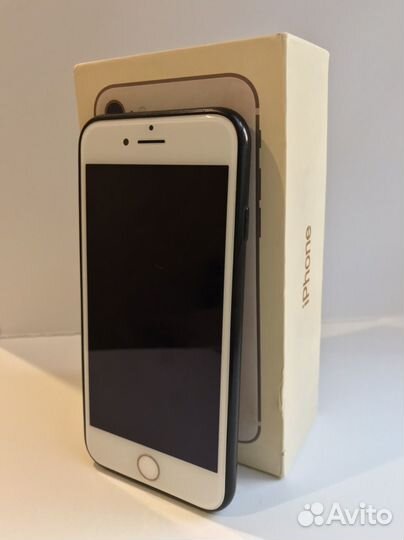 Телефон iPhone 8 64 gb