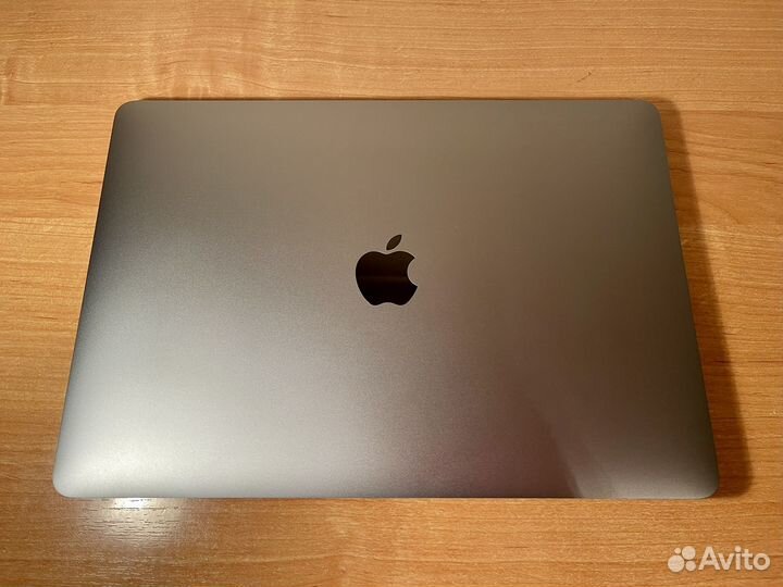 Apple MacBook air 13-inch m1 2020 8/256 16 циклов