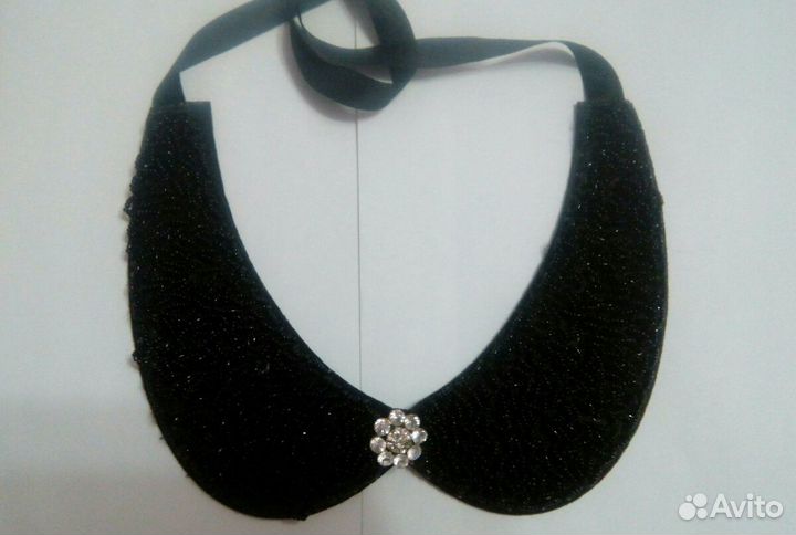 Воротничок ручной работы бусины