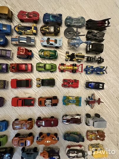 Машинки hotwheels