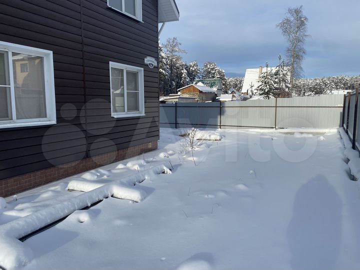 Дом 100 м² на участке 4,7 сот.