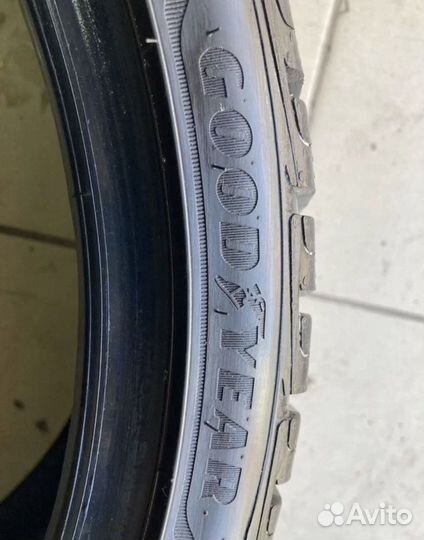 Goodyear UltraGrip 205/40 R18 86W