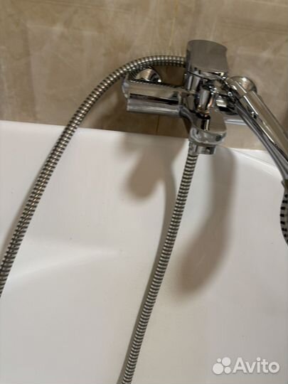 Сместитель в ванну