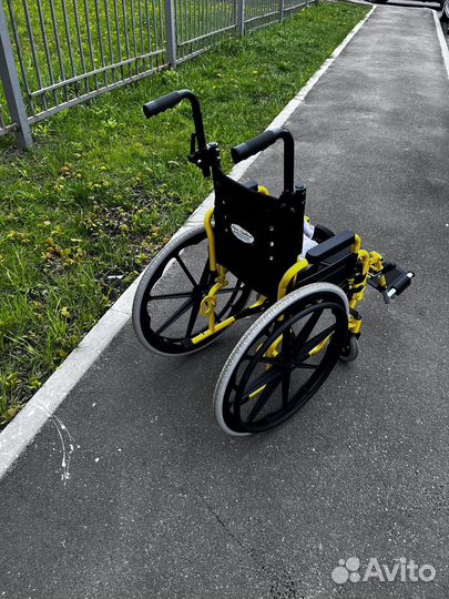 Кресло коляска инвалидная детская