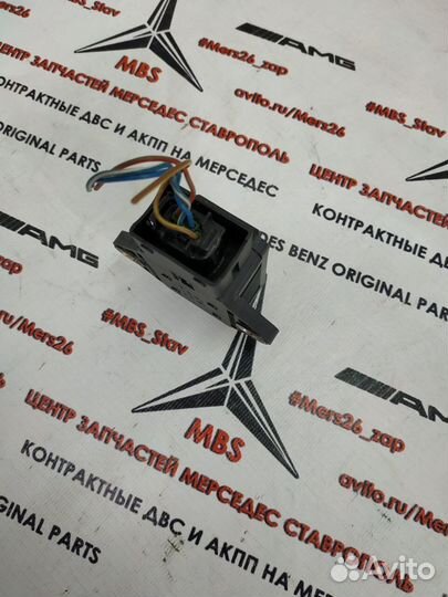 Датчик ускорения w211 Mercedes